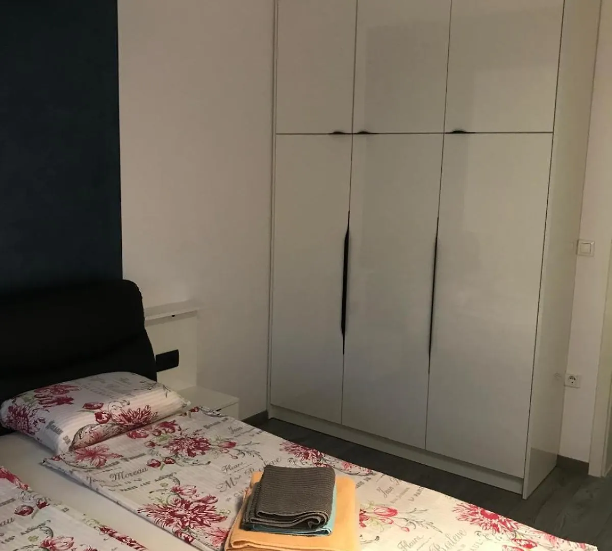 Apartment Black & White プーラ クロアチア